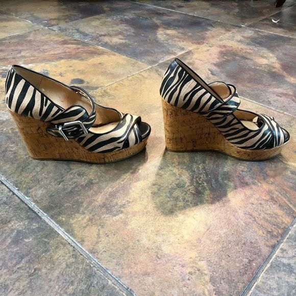 Antonio Melani Zebra Wedges Heels Tan and Black Size 7 M - Picture 3 of 9